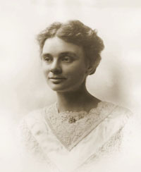 Rose Roebke Volker, in 1911, the year of her marriage to William Volker.