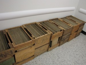 Disc stampers in crates