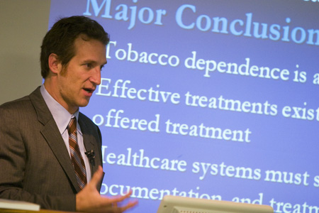 Kevin Hoffman lectures to medical students on tobacco use and successful treatments.