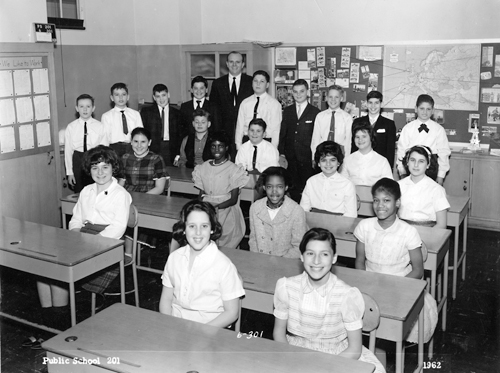 Warren Wheelock with one of his first classes at PS 201 in New York City, 1962.